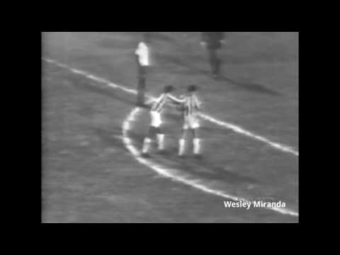 Santos 9x2 Bahia - 10/10/1968