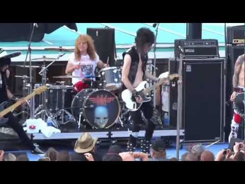 ADLER - Sweet Child O"Mine on the KISS Kruise II