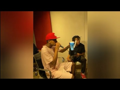 Menor MC e MC Julio D.E.R - De Peça na Mão (DJ Matt-D) Prévia 2022