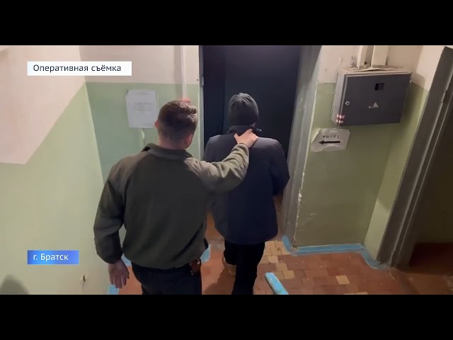 Напал на женщину с монтировкой