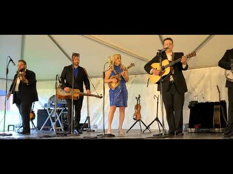 Kentucky Waltz / Rhonda Vincent and The Rage featuring Hunter Berry and Zack Arnold