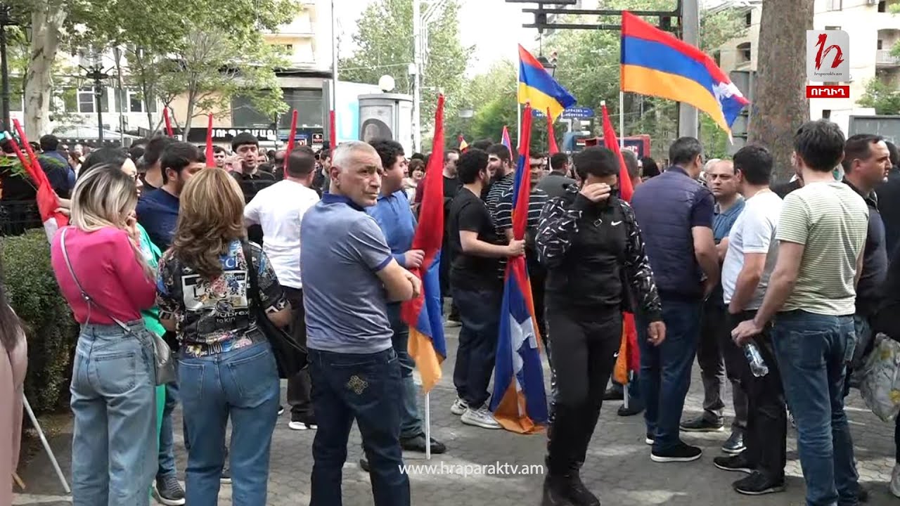 Հանրապետականների երթը դեպի Ֆրանսիայի հրապարակ. ուղիղ