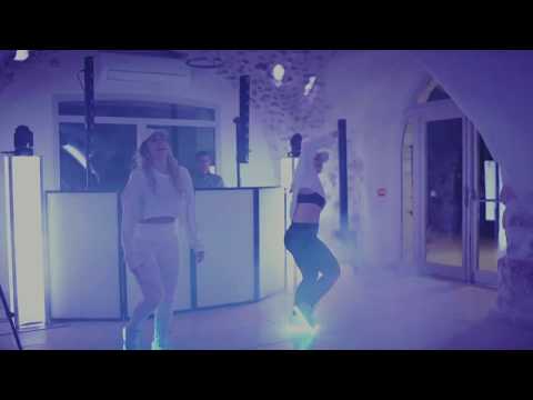 Alexandra & Vincent's wedding afro dance by bride and her sister "KPU KPAA Remix DJ Flex"