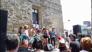 Novedades Carminha - Pesetas + Jódete y Baila (Sesion Vermú)