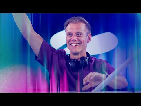 Akille & Juna Rose - Follow The Light (ASOT1233)
