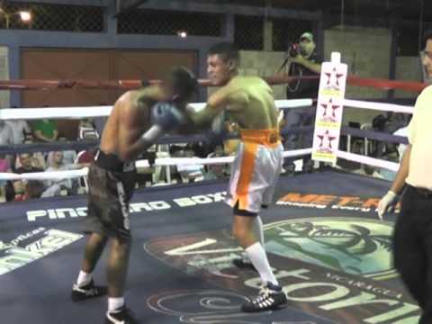 pelea gallito canal 13