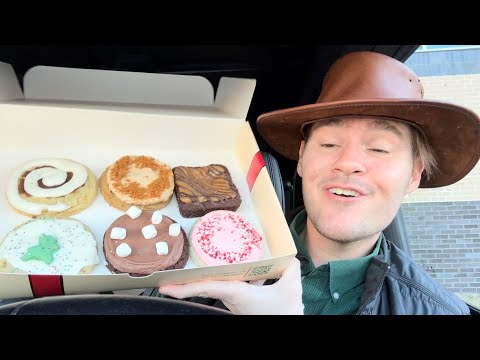 CRUMBL CHRISTMAS REVIEW 2025: Salted Caramel Brownie, Peppermint Ice Cream, Frozen Hot Cocoa, More 