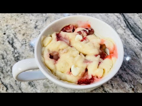 Strawberry chocolate mug cake/After school snack/Quick desert/Mug cakes@NandiPrak