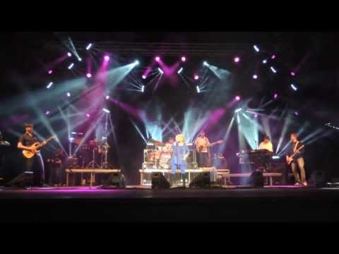 Věra Špinarová - A já tě závidím - Tour 2013 Gong OSTRAVA 10.4.2013