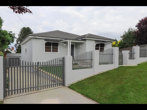 399 Bathurst St