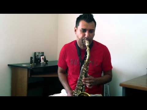 Anibal Rojas Plays The Maestra Alto Mouthpiece