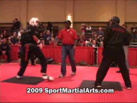Mike Pombiero v Eddie Bullard - 30-39 Men's MW point sparring - 2009 Diamond Nationals