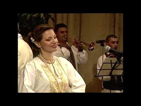 Diamanta Paterău în Spectacolul "Cânt la lume că mii dragă" /Partea 1/ 2009