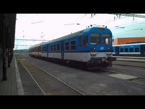Odjezd vlaku R 1192 (ČD 843.027 vzadu) - Chomutov, 29. 5. 2013