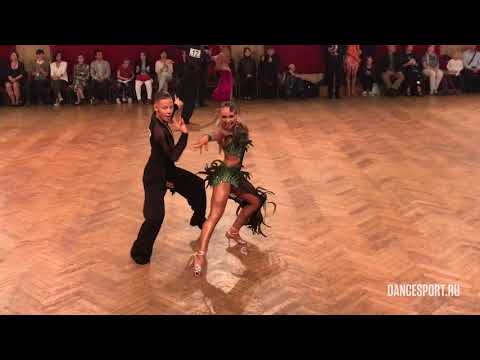 Vladimir Timofeev - Evgenia Florinskaya, RUS, 1/4 Samba