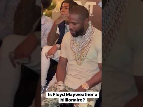 How much is @FloydMayweather wearing in jewelry? 10 Million???