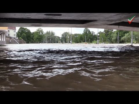 [Unwetter in Hagen] Volme und Lenne bei Hochwasser - Wildwasserbahn noch wilder. Und breiter