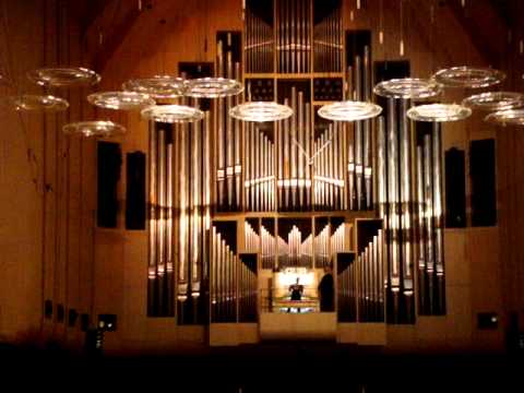 Démonstration de l'orgue à l'Opéra de Sydney