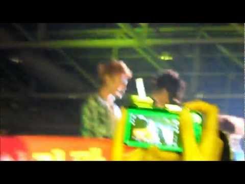 120303 Beast Singapore Beautiful Show - Dooseob Cute Jumping during I Like You the Best