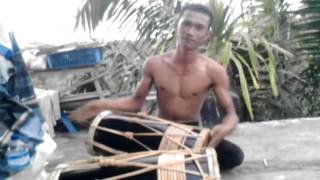 Download lagu kendang banyuwangi (denny) mp3 Download lagu kendang banyuwangi (denny) mp3