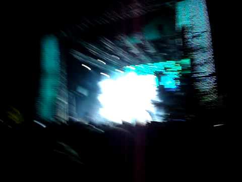Sander Van Doorn @ E.D.C. 2009 - The Killers - Spaceman (Sander Van Doorn Remix)