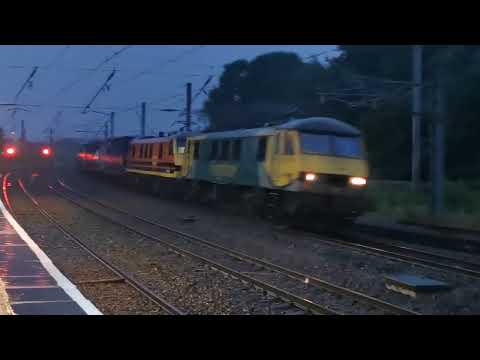 90045/90004 4m11 Oxenholme loop - Crewe liner, 20th July 2022