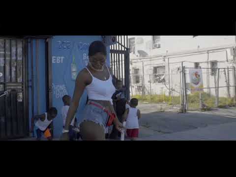 Hood Brat "Aint Right"