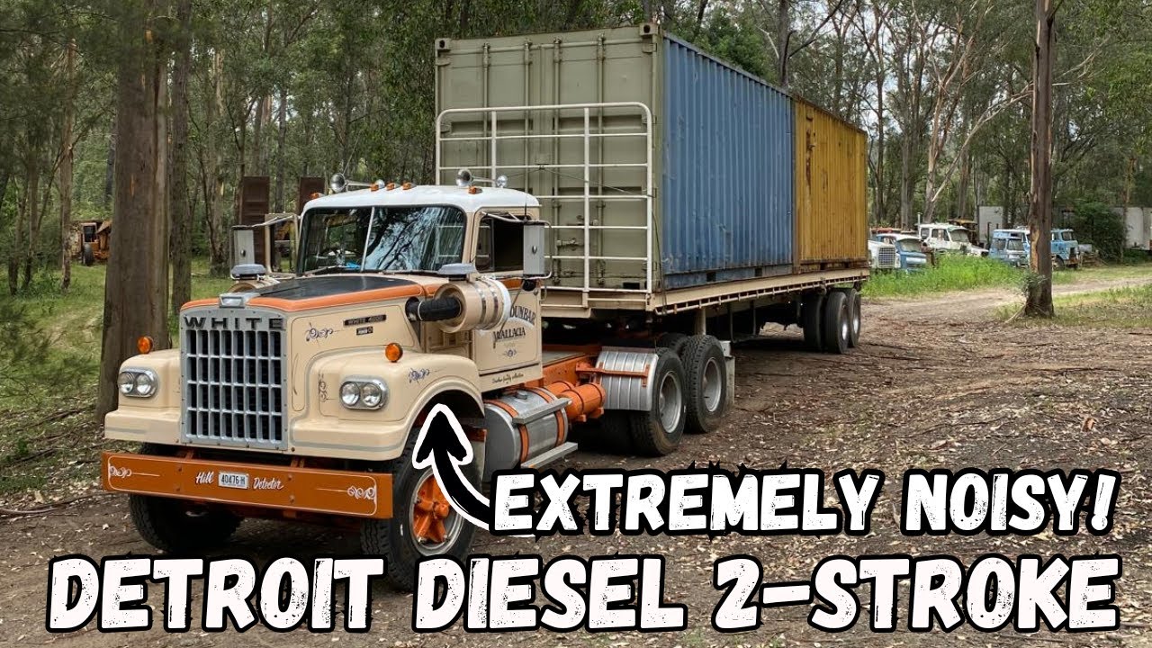 White 4000 Hauling Containers. 671 Detroit Diesel
