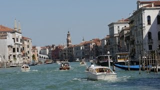 preview picture of video 'Venice, Italy - Round-trip on the Vaporetto (water bus) (Panasonic Lumix G5 Video)'