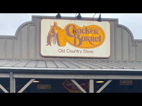 Trying Cracker Barrel's Food for the first time EVER!
