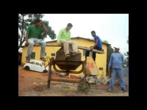 Betoniarkowa karuzela
