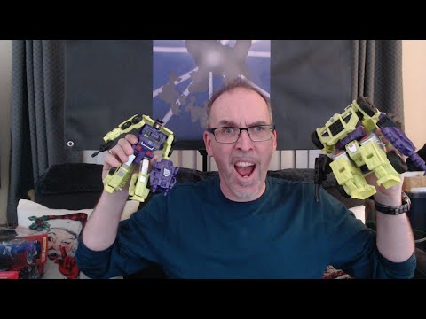 GotBot Goes Live Part 1:Studio Series 86, AOTP, MPG, Protein Powder and a Christmas Unboxing