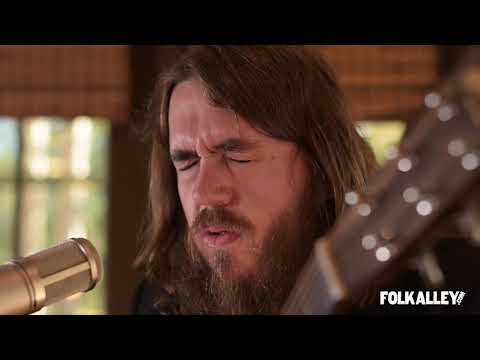Folk Alley Sessions at 30A: David Robert King performs "Lower Lights"