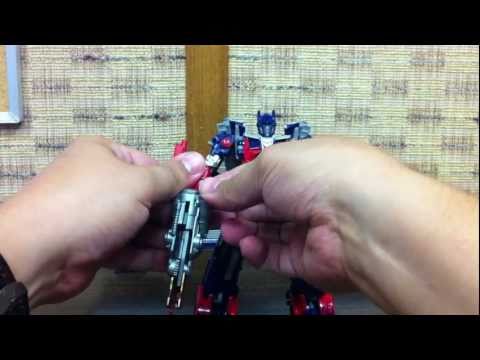 DOTM Voyager OPTIMUS PRIME w/ Mechtech Trailer