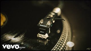 Musik-Video-Miniaturansicht zu L'ULTIMA CANZONE Songtext von Geolier
