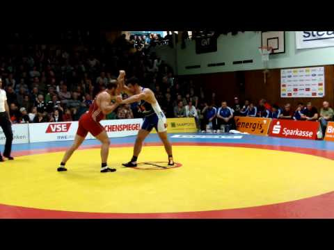 Gr.-röm. 96kg Björn Holk - Daigoro Timonicini 0:3 PS / 0:1 0:1 0:6