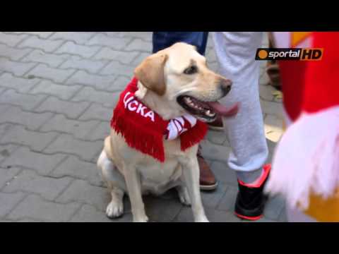 Владо Манчев подкрепи протеста на феновете пред БФС