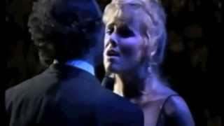 Julio Iglesias and Janey Clewer duet &quot;Never, Never, Never&quot; Barcelona 1988