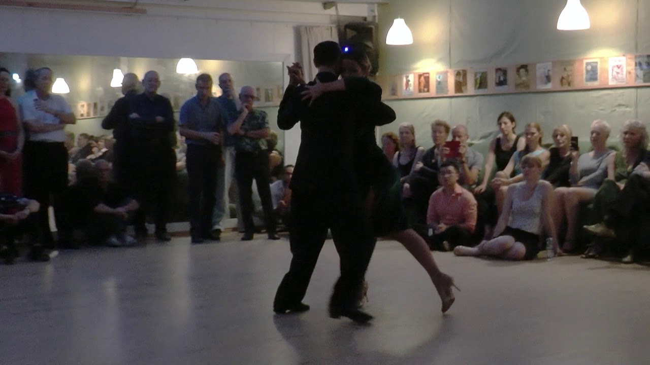 Video thumbnail for Stephanie Fesneau & Fausto Carpino in La Roca "Pata Ancha" O Pugliese