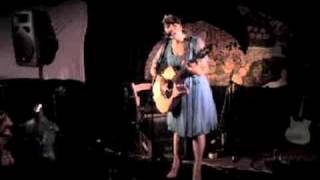 Carina Round performs Shotgun live at Club Feul