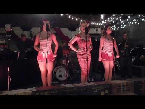 The Satin Dollz - Left Right Out of Your Heart  - Great Los Angeles Air Raid 2017