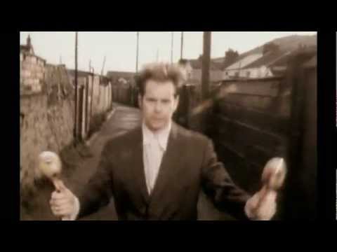 Crowded House - Locked Out
