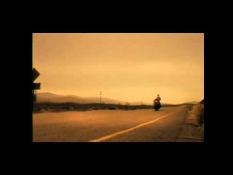 Videoclip de Te Encontraré — Thalia