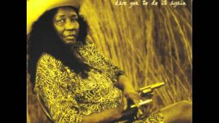 jesse mae hemphill - fife and drum intro