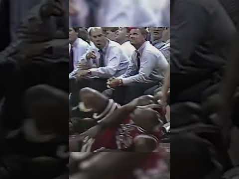 Twisted Ankle Cannot Stop MJ from Playing (1993.05.04) #shorts