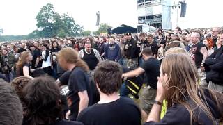 Sonisphere Knebworth 2011 - Slayer - Dead Skin Mask (wrestling) - Live - HD