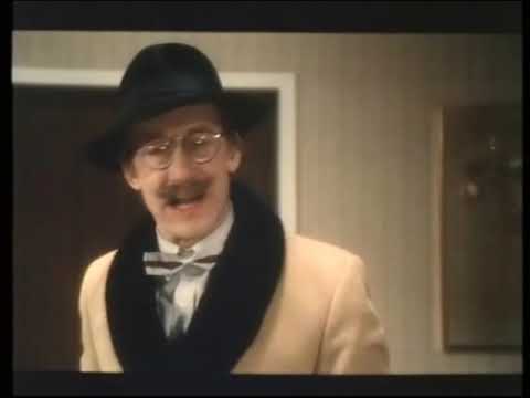 Sickan pratar tyska. Jönssonligan Clip