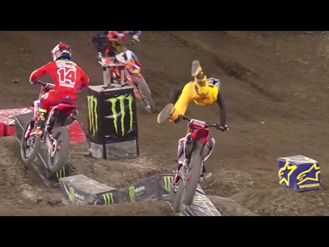 Ken Roczen Crash Anaheim 2 Supercross (MX vs. ATV Supercross)