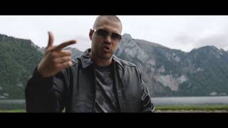 Videoklip Momo - Chameleon (ft. Matej Straka) s textom piesne