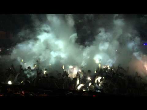 Carl Cox plays 'Fabio Neural - Kama' @ Time Warp 2016